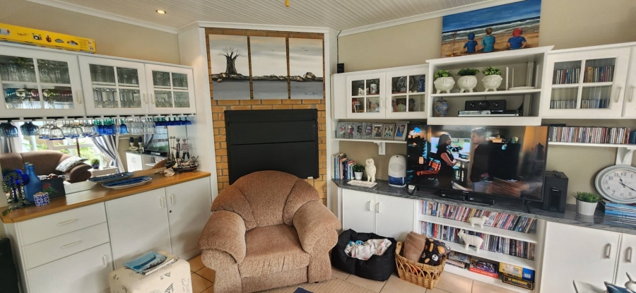 4 Bedroom Property for Sale in Glentana Western Cape